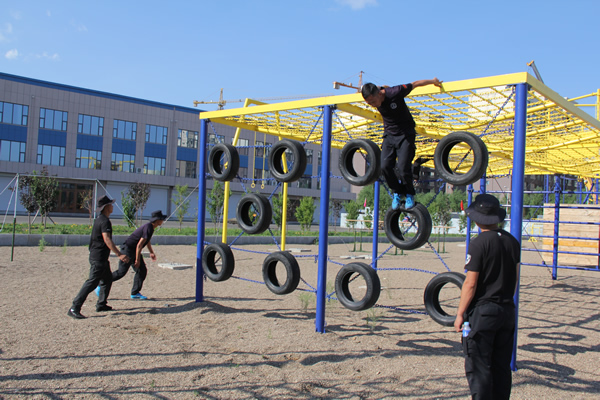 軍事拓展設(shè)備