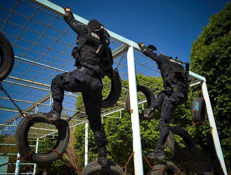 軍事拓展設(shè)備